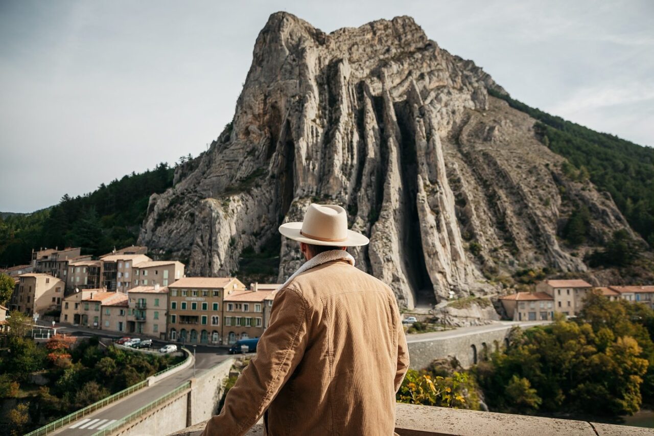 Rocher de la Baume à Sisteron depuis la citadelle
