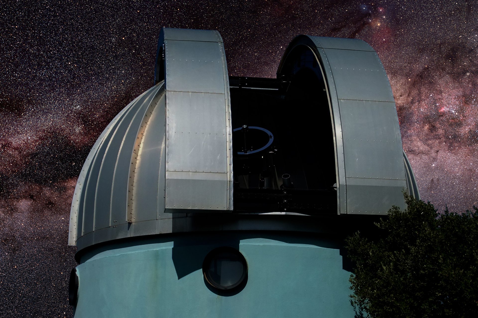 Coupole au Centre d'Astronomie de Saint-Michel l'Observatoire