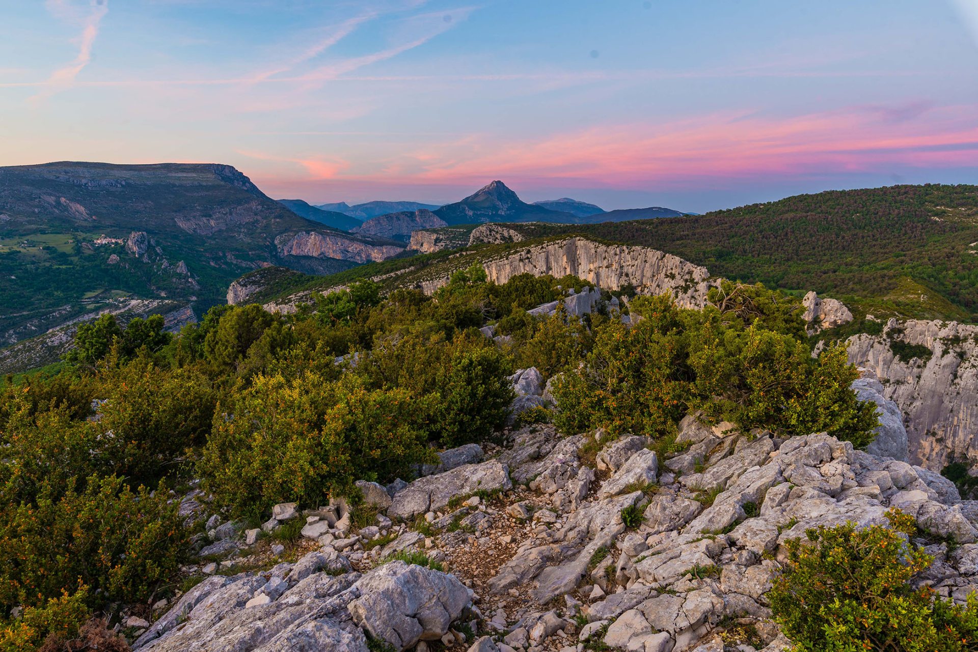 Sur la route des crêtes dans les Gorges du Verdon