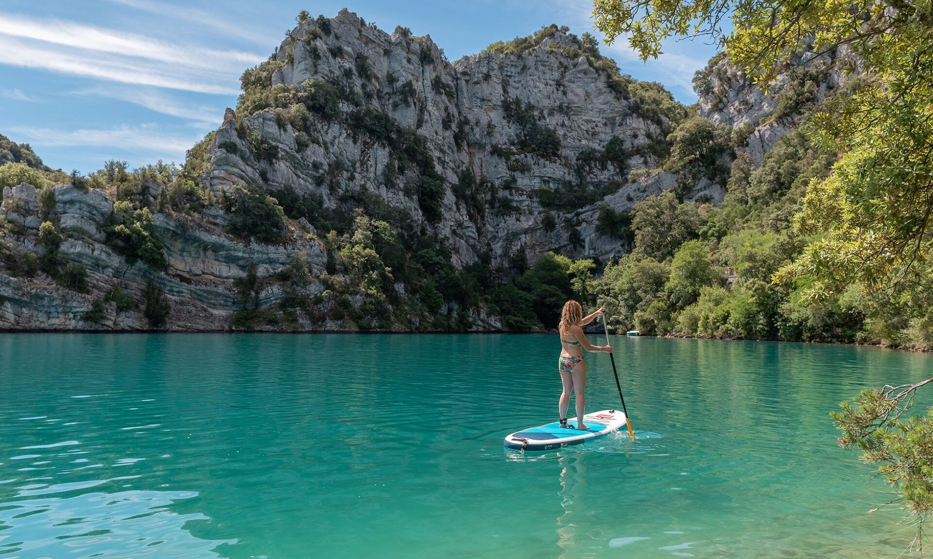 Stand-up paddle sur le lac d'Esparron-de-Verdon