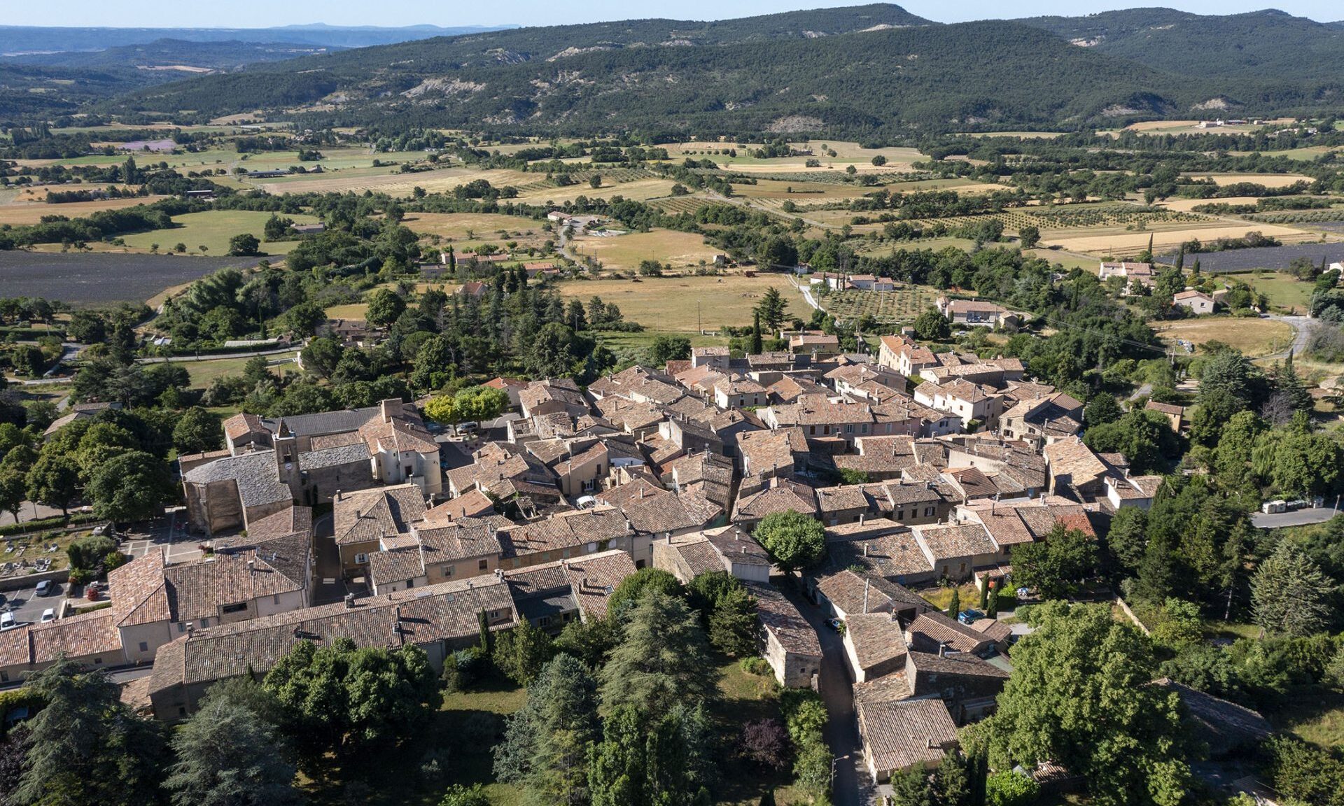 Cruis, Village et Cité de Caractère