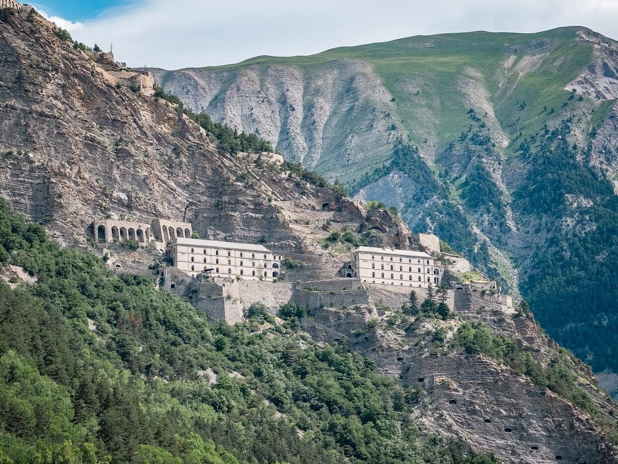 Fort de Tournoux dans la vallée de l'Ubaye