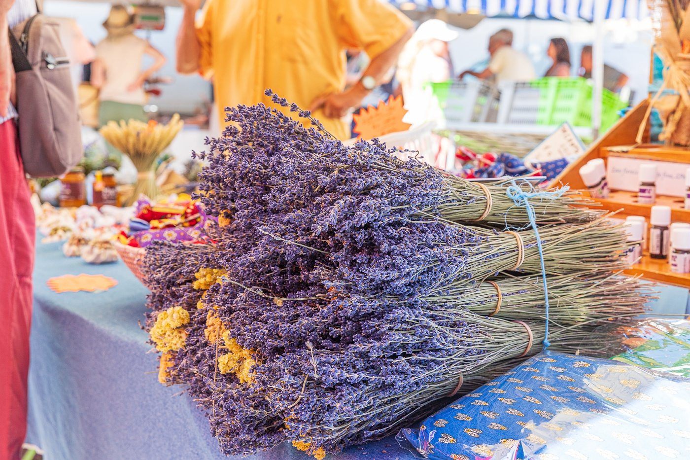 Produits à la lavande sur un marché