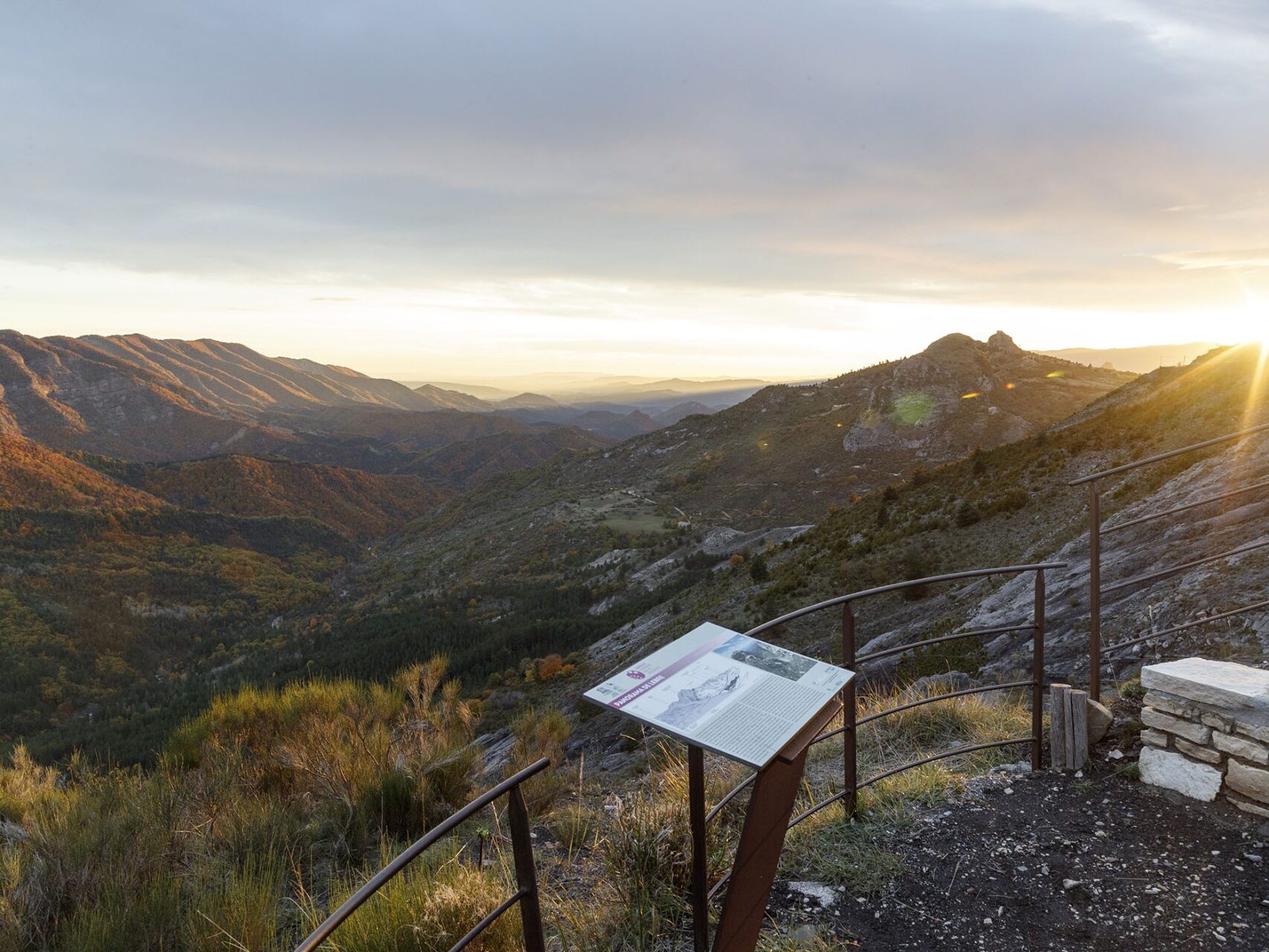 Panorama de Lèbre commune d'Authon