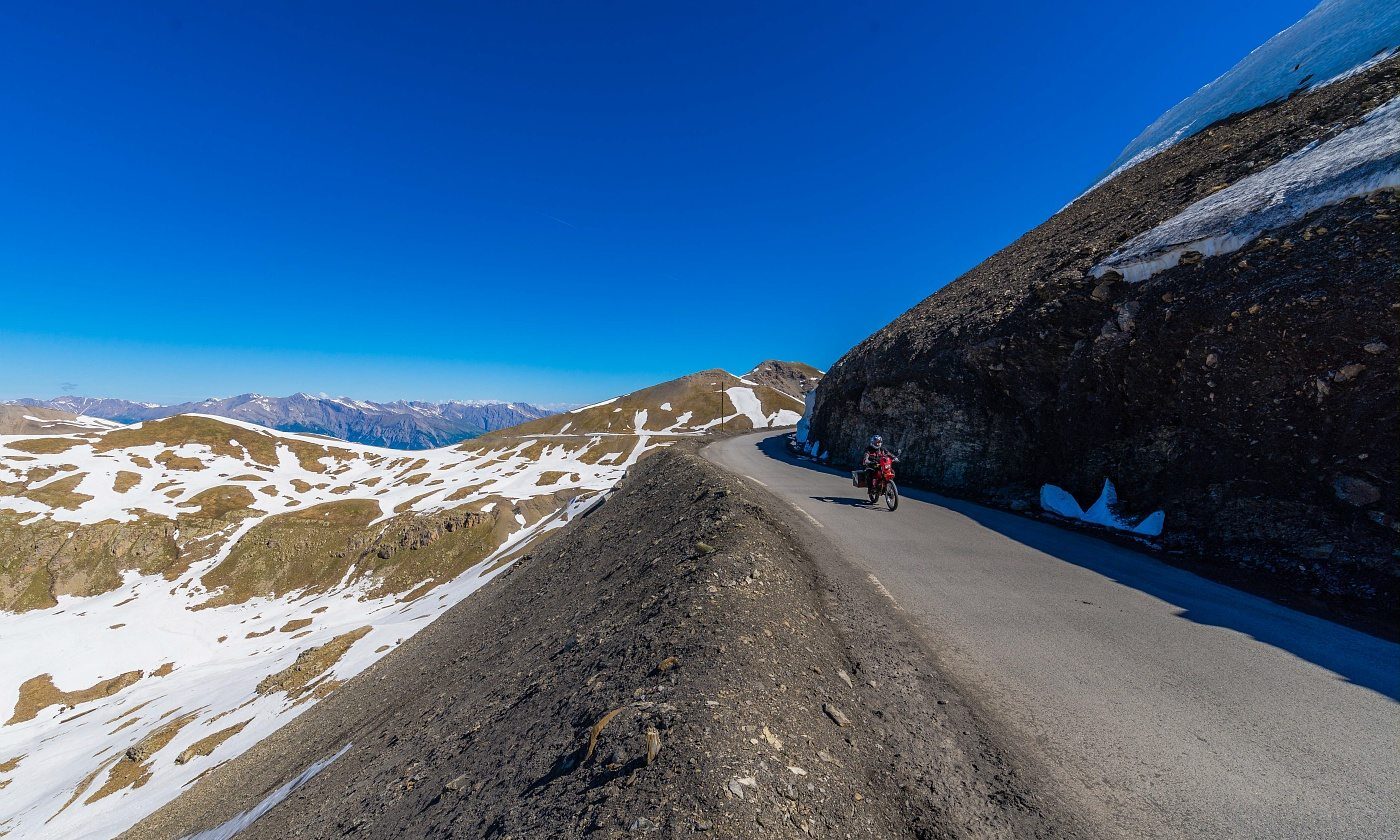 Col de la Bonette à moto
