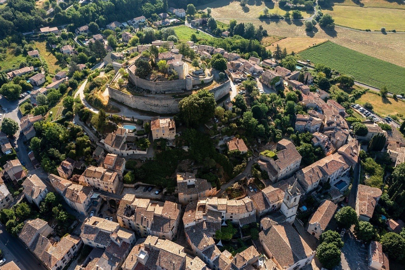 Mane, Village et Cité de Caractère